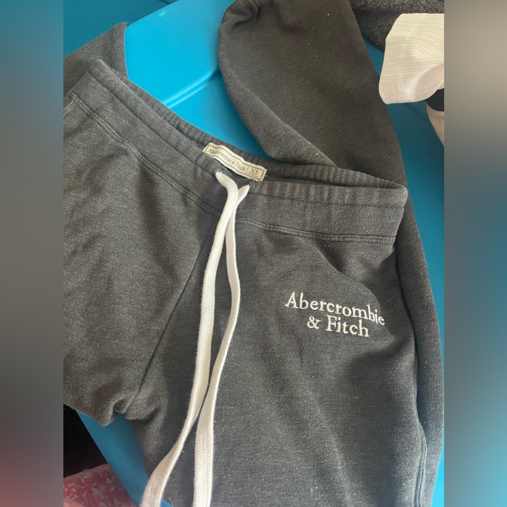 Abercrombie sweatpants! Super cute!